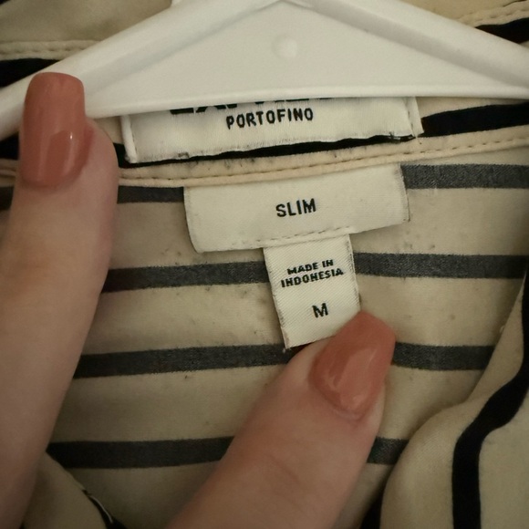 Express Women’s Slim Fit black/white striped Button-Up Shirt – Size Medium - Picture 3 of 3